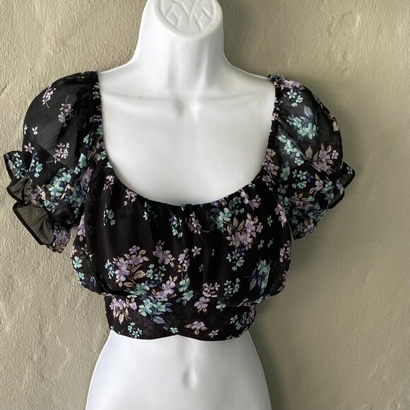 2Bella FLORAL CROPPED SHEER TOP LG NWOT - Picture 3 of 7